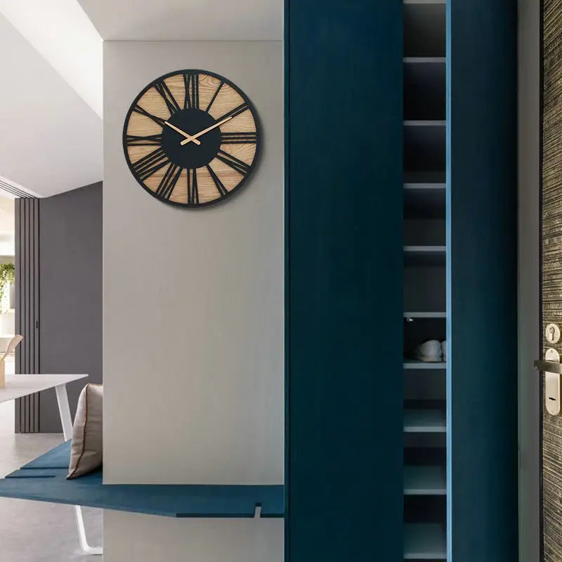 Horloge Murale Bois & Chiffres Romains Noirs