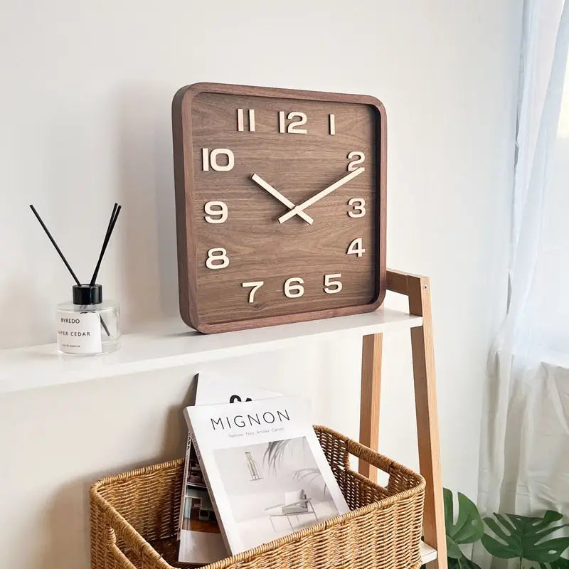 Horloge Murale Carrée en Bois