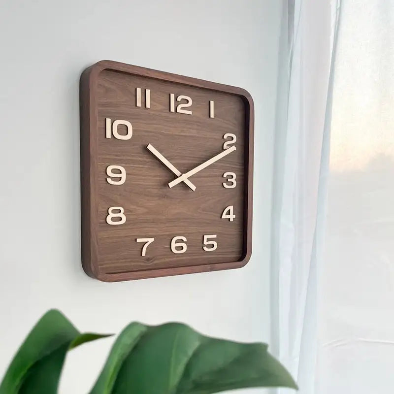 Horloge Murale Carrée en Bois