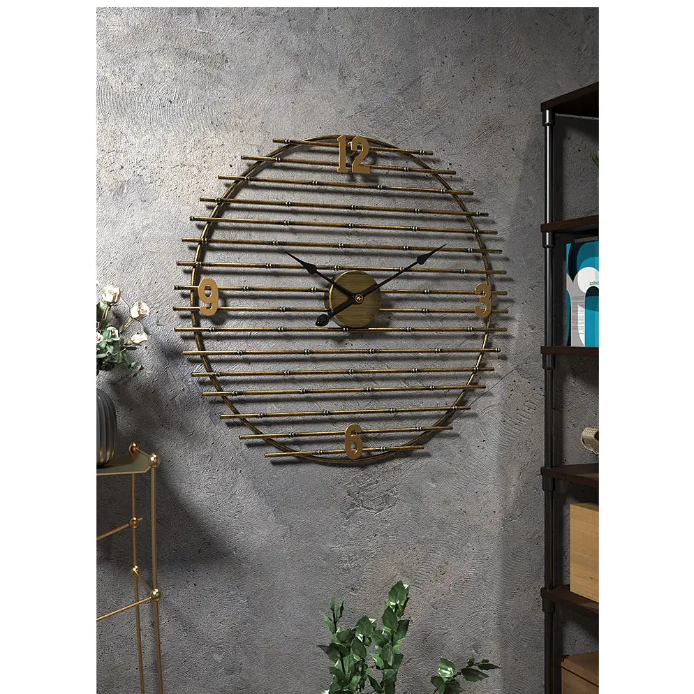 Horloge Murale en Métal Doré